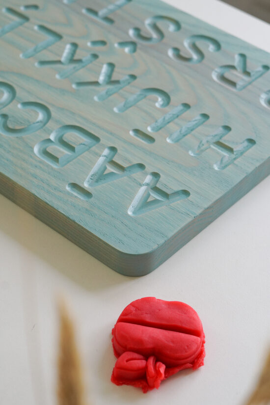 ALPHABETH LARGE board//BLUE
